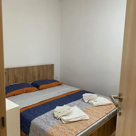 Central City Apartment 아파트