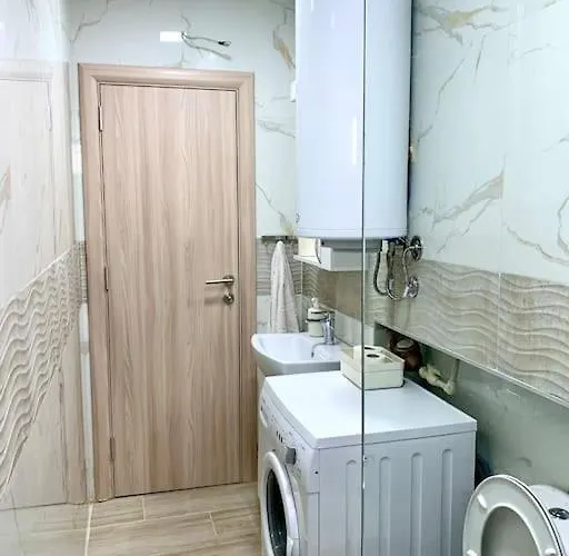 Central City Apartment Apartment *